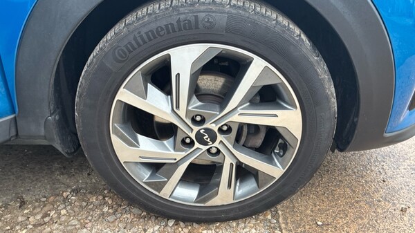 Used Kia Stonic 2023 for sale - 76234124: Photo 23