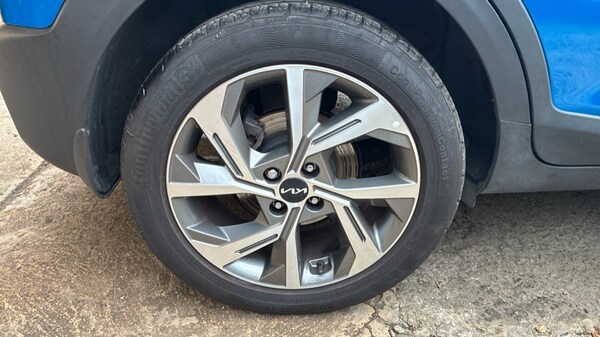 Used Kia Stonic 2023 for sale - 76234124: Photo 24