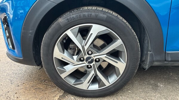 Used Kia Stonic 2023 for sale - 76234124: Photo 25