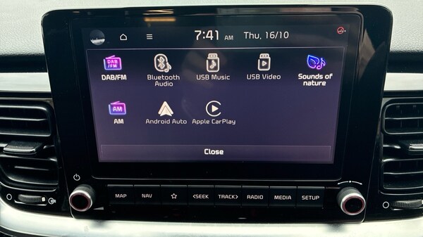 Used Kia Stonic 2023 for sale - 76234124: Photo 29
