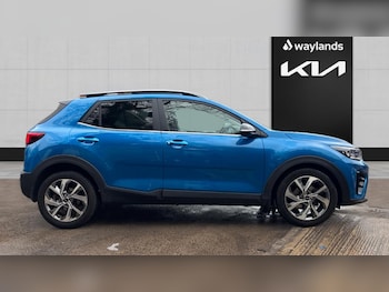 Used Kia Stonic 2023 for sale - 76234124: Photo 4