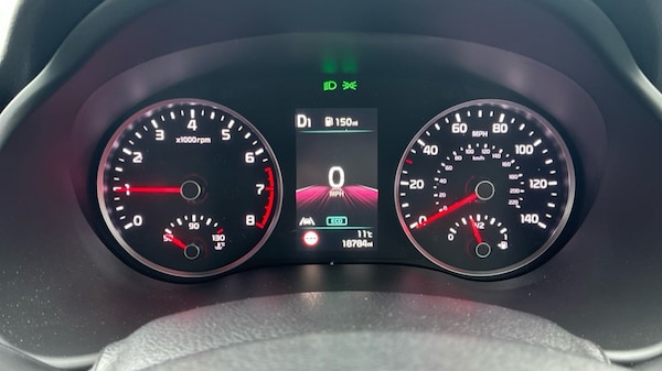 Used Kia Stonic 2023 for sale - 76234124: Photo 7