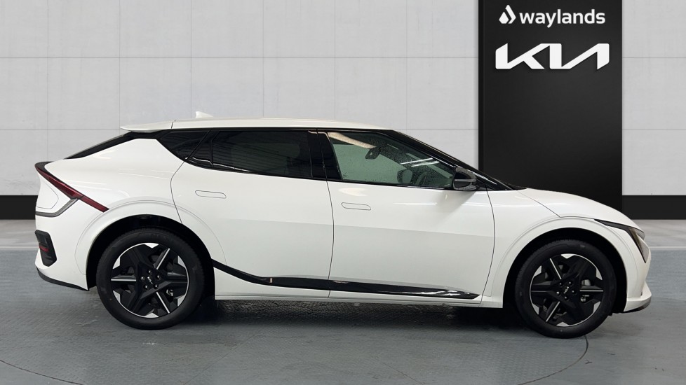 Used Kia EV6 2025 for sale - 77799832: Photo 4