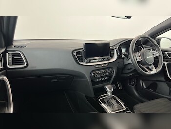 Used Kia XCeed 2025 for sale - 78351206: Photo