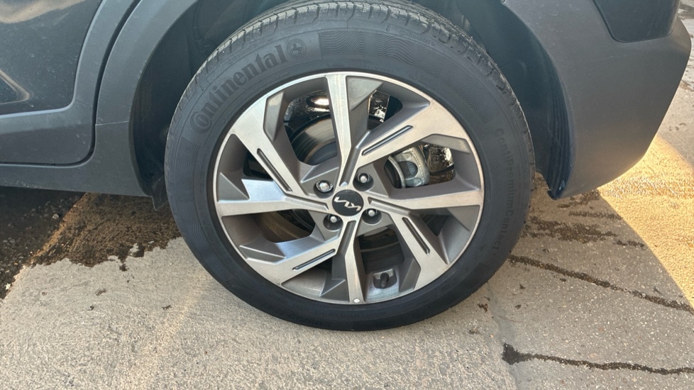 Used Kia Stonic 2025 for sale - 76851158: Photo 29