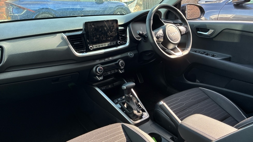 Used Kia Stonic 2025 for sale - 76851158: Photo 3