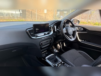 Used Kia XCeed 2025 for sale - 78995228: Photo