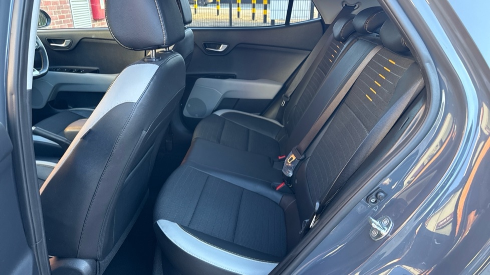 Used Kia Stonic 2023 for sale - 77087540: Photo 10