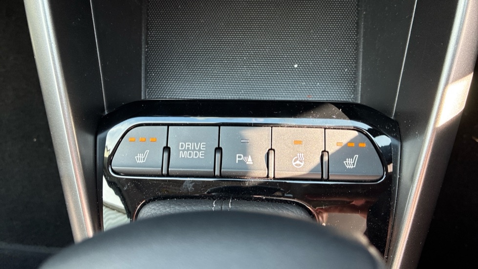 Used Kia Stonic 2025 for sale - 75934693: Photo 21