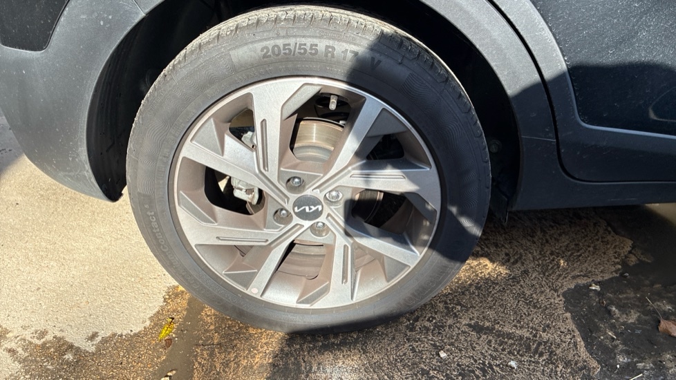 Used Kia Stonic 2025 for sale - 75934693: Photo 28