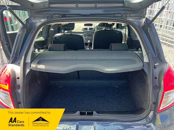 Used Renault Clio 2012 for sale - 75503642: Photo 11