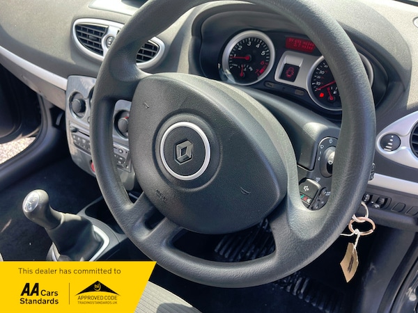 Used Renault Clio 2012 for sale - 75503642: Photo 12