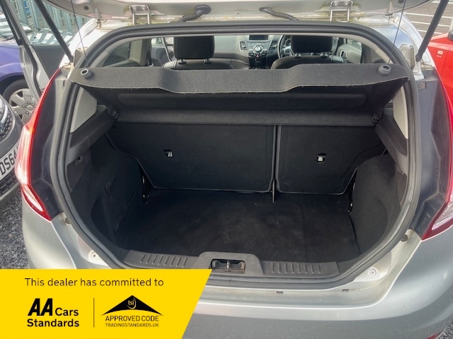 Used Ford Fiesta 2014 for sale - 76133108: Photo 9