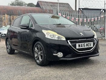 Used Peugeot 208 2015 for sale - 78915532: Photo