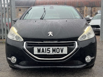 Used Peugeot 208 2015 for sale - 78915532: Photo