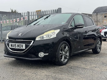 Used Peugeot 208 2015 for sale - 78915532: Photo