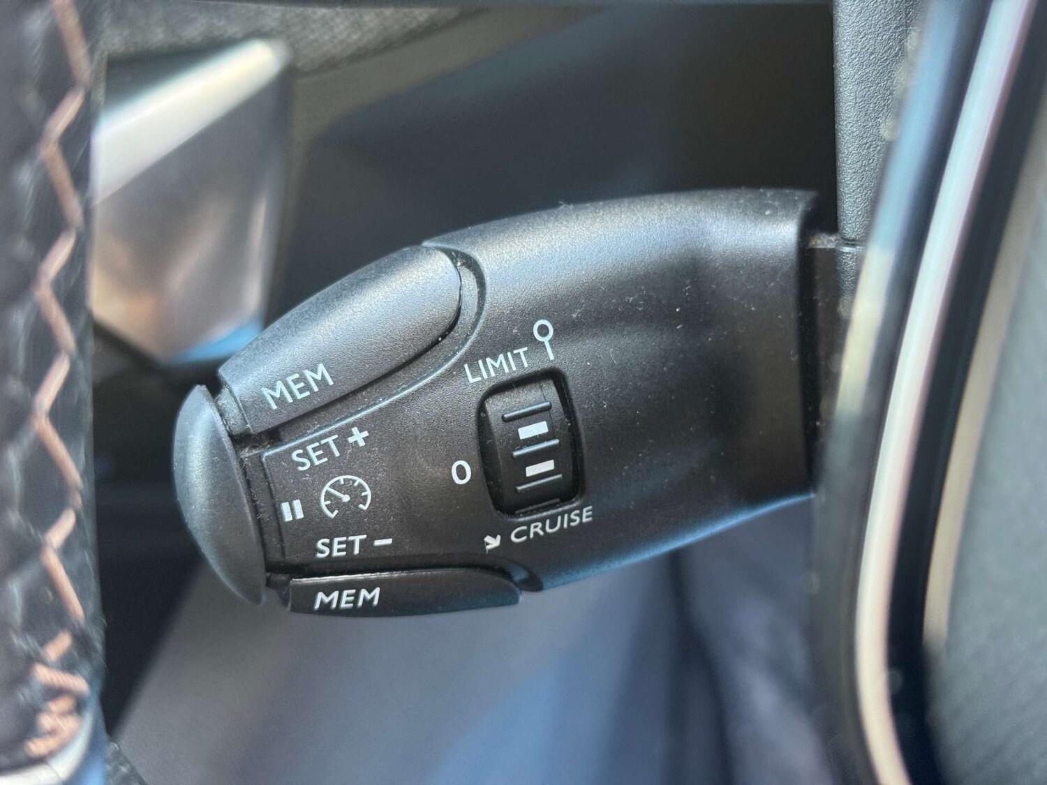 Used Peugeot 3008 2019 for sale - 77901832: Photo 39