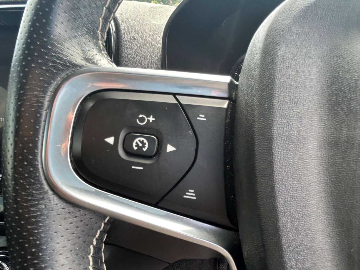 Used Volvo XC40 2021 for sale - 77207414: Photo 13