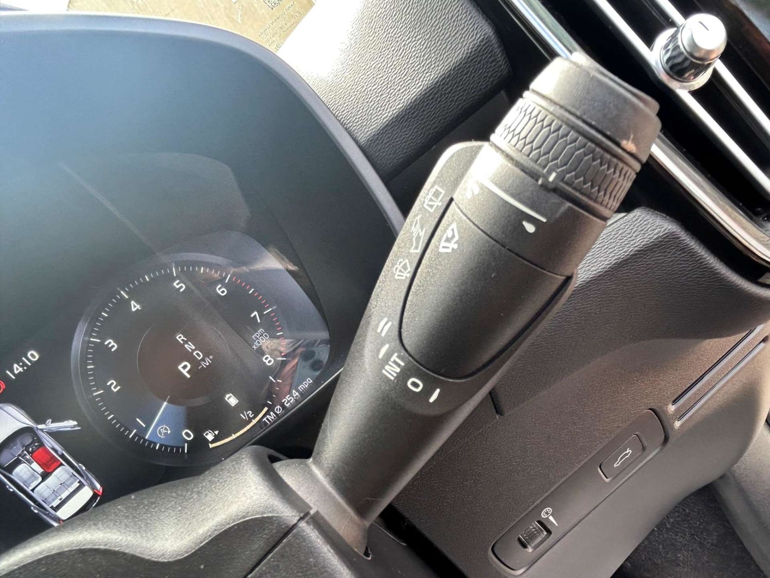 Used Volvo XC40 2021 for sale - 77207414: Photo 25