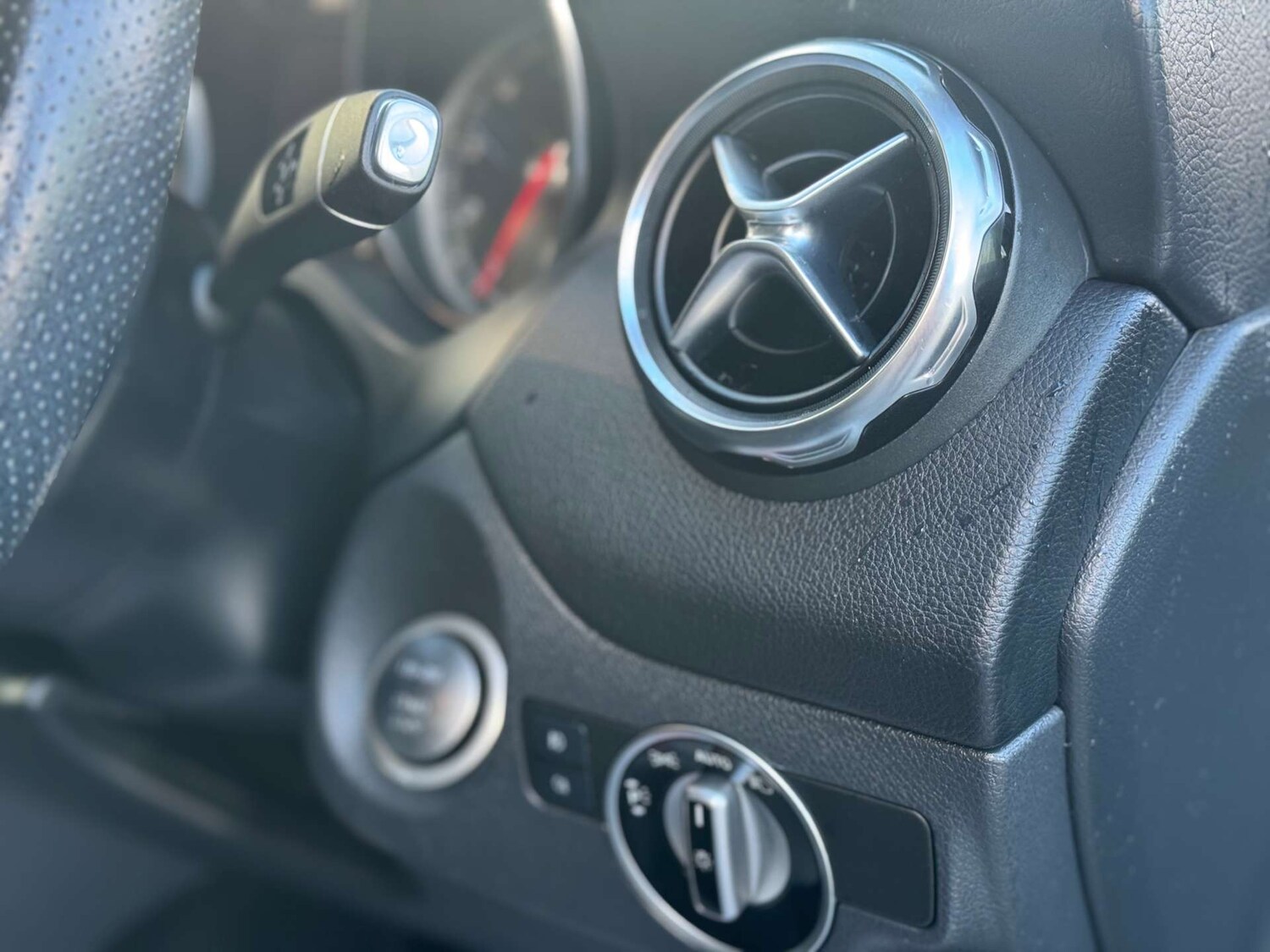 Used Mercedes-Benz GLA 2019 for sale - 77207478: Photo 48