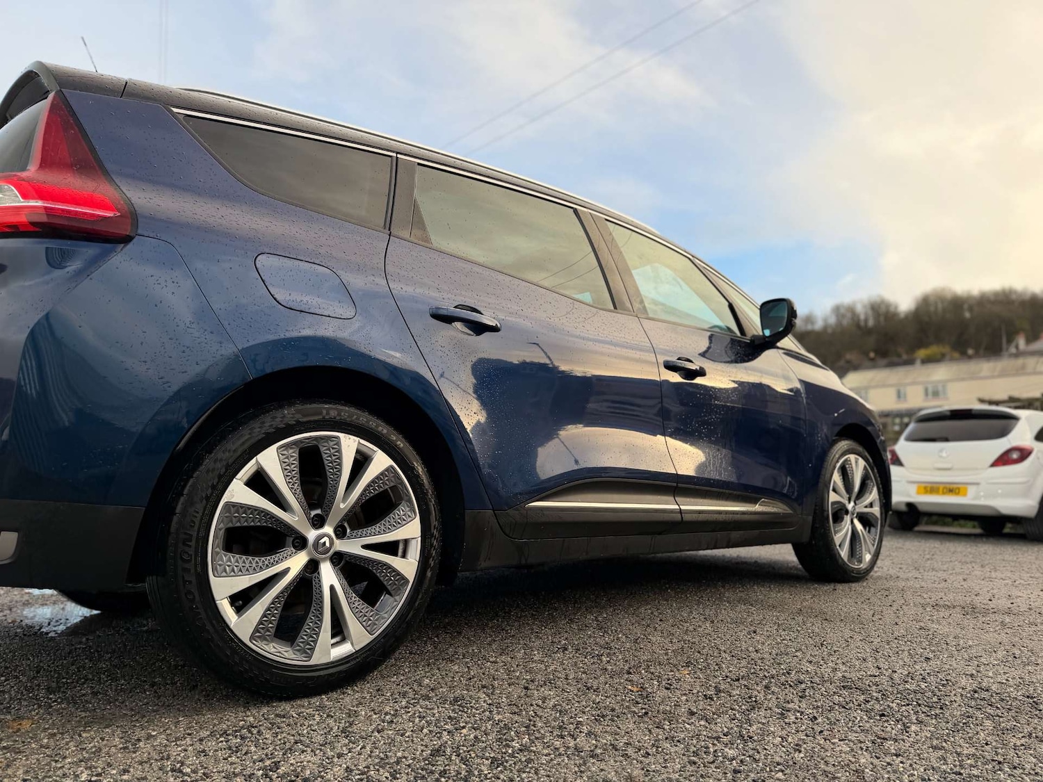 Used Renault Grand Scenic 2017 for sale - 77207456: Photo 12