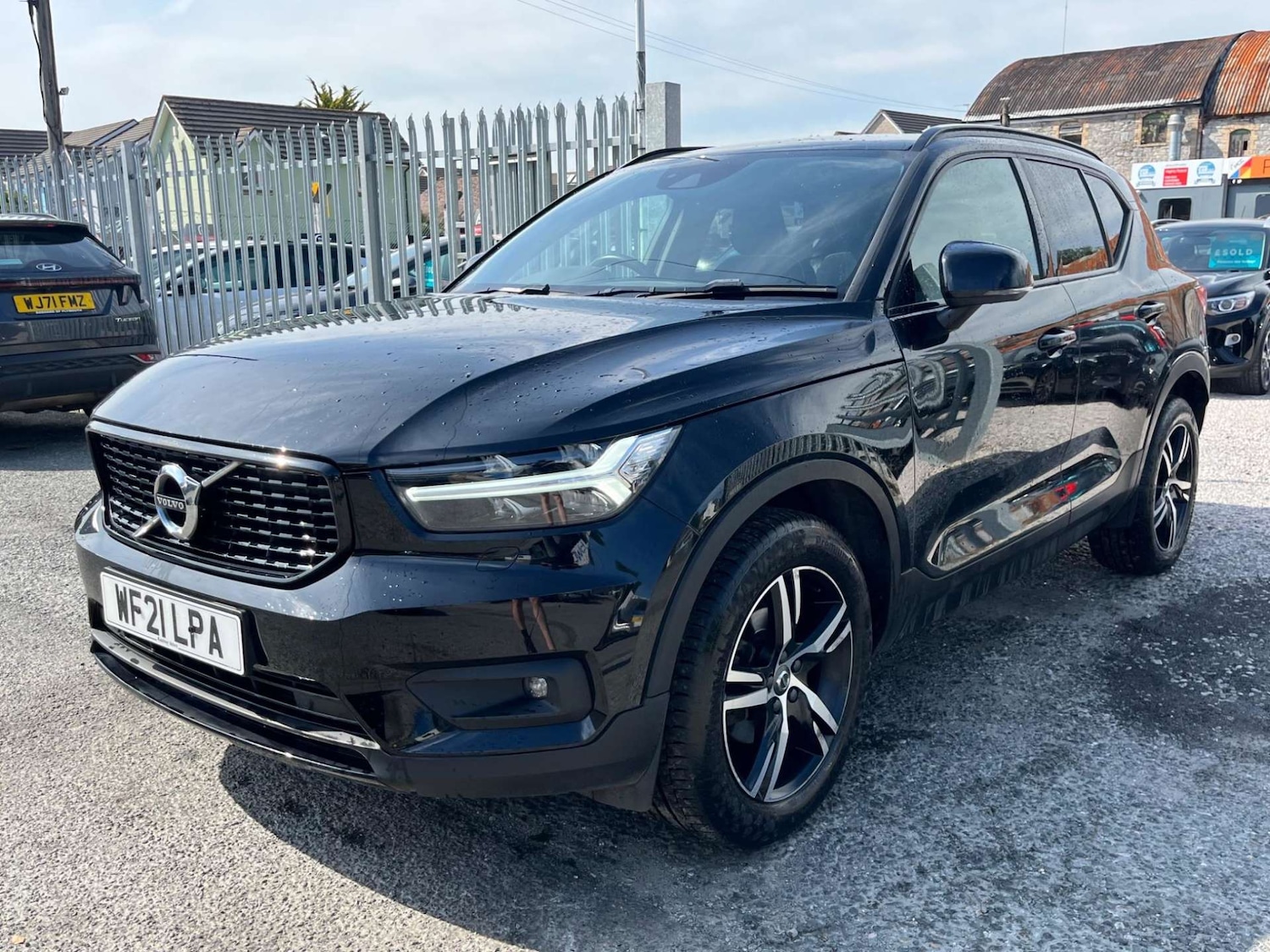 Used Volvo XC40 2021 for sale - 77207425: Photo 3