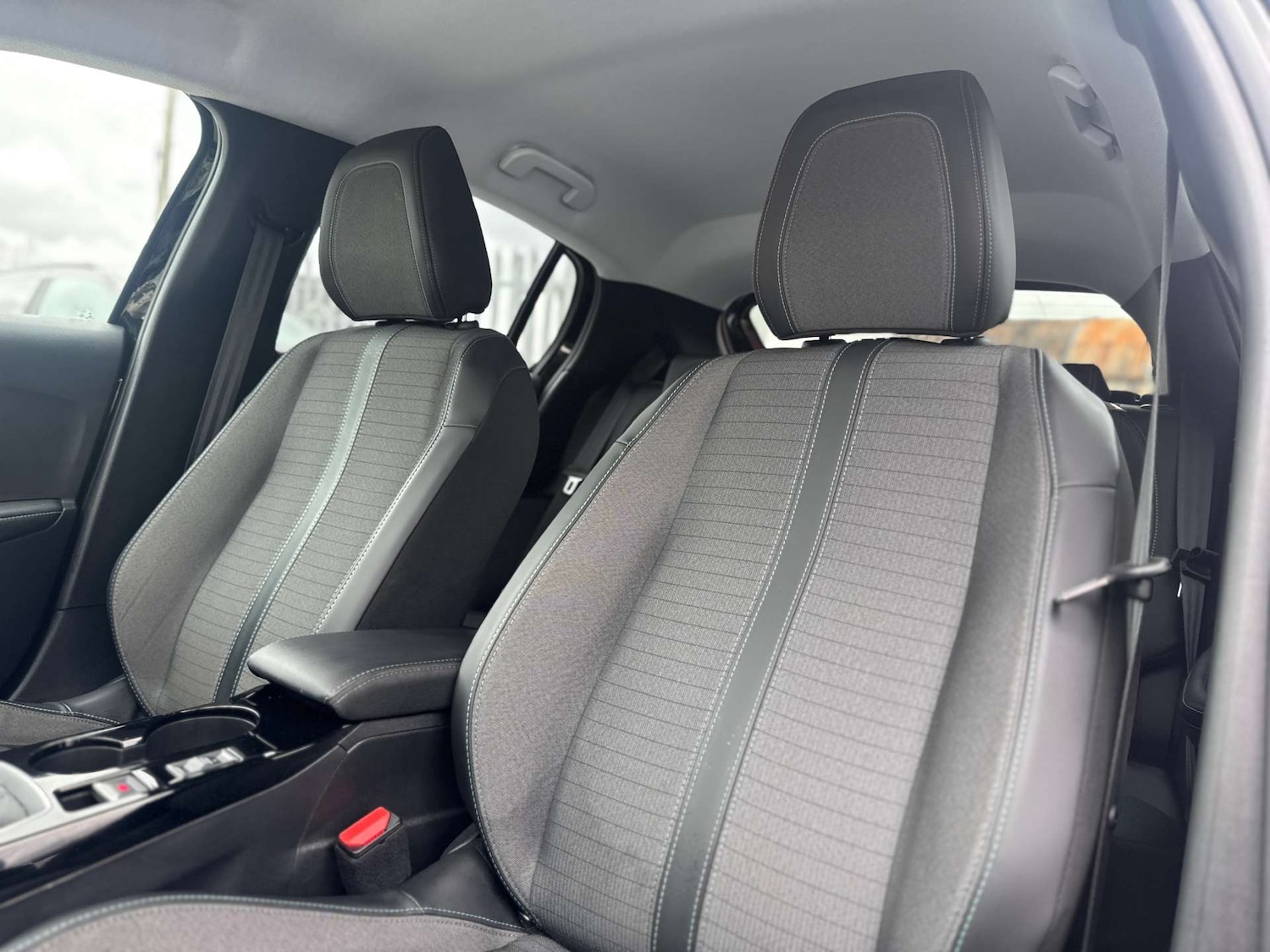 Used Peugeot 208 2022 for sale - 78084031: Photo 31