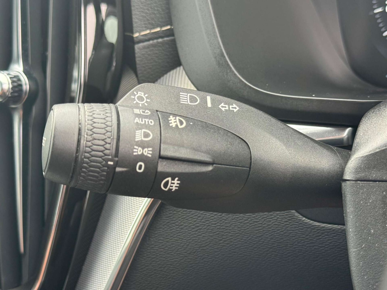 Used Volvo XC60 2018 for sale - 77207413: Photo 27