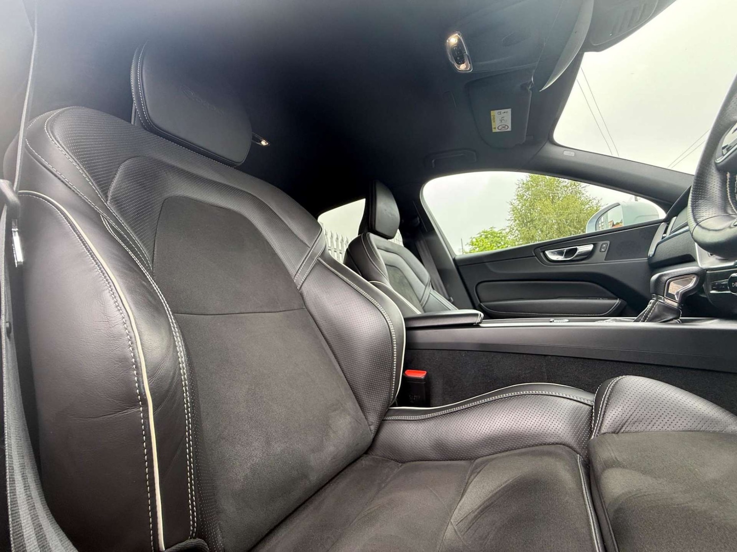 Used Volvo XC60 2018 for sale - 77207413: Photo 61