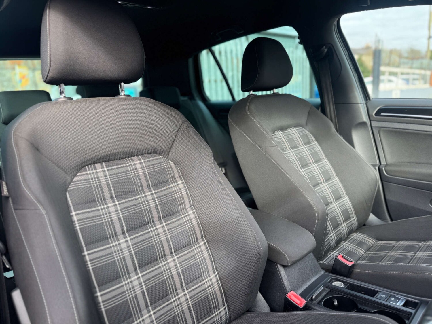 Used Volkswagen Golf 2014 for sale - 78177201: Photo 70