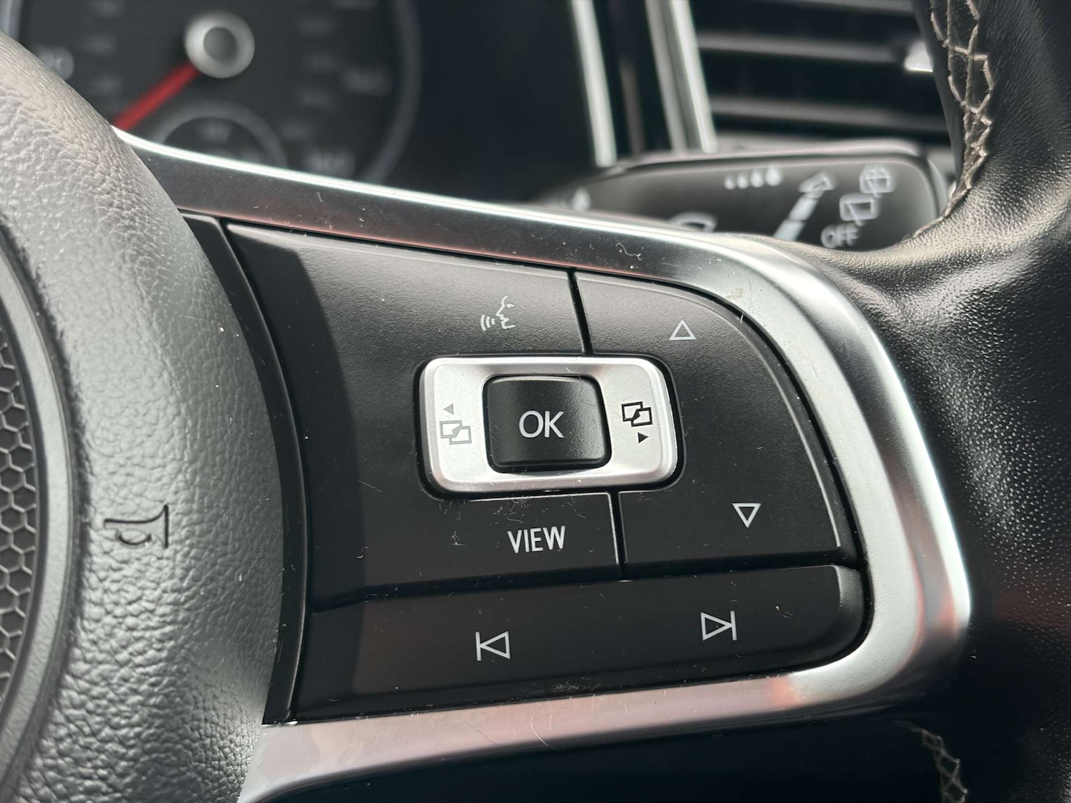 Used Volkswagen T-Roc 2020 for sale - 77283140: Photo 38