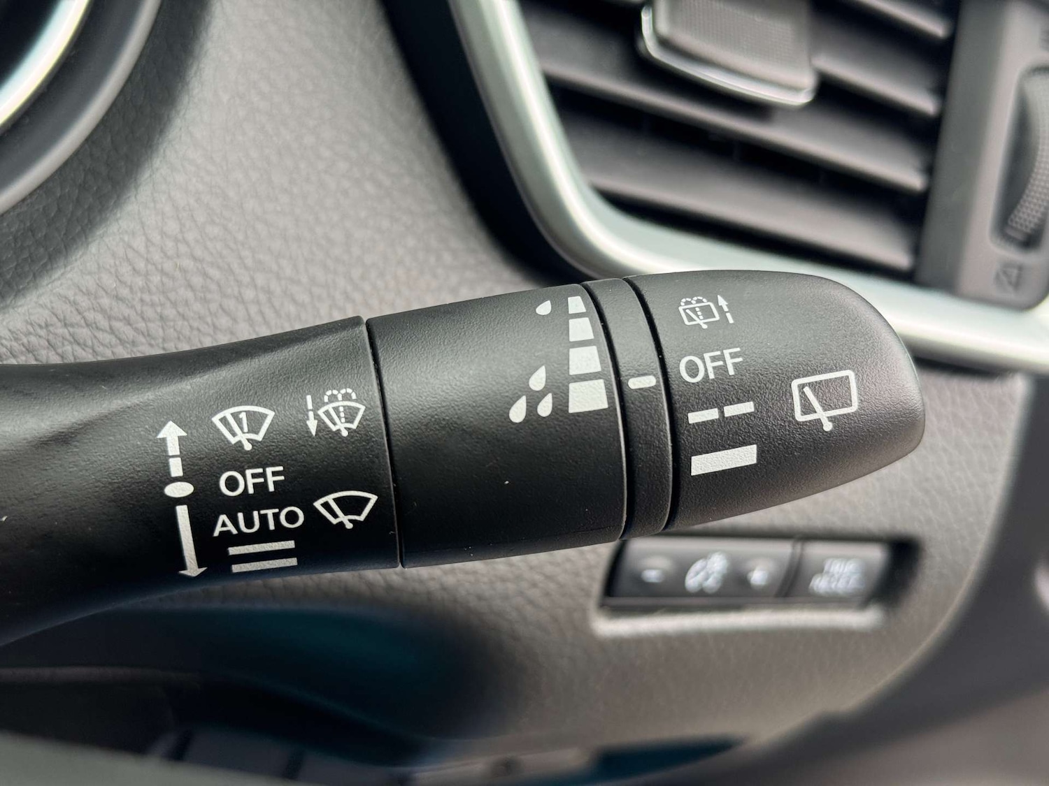 Used Nissan Qashqai 2020 for sale - 77582523: Photo 41