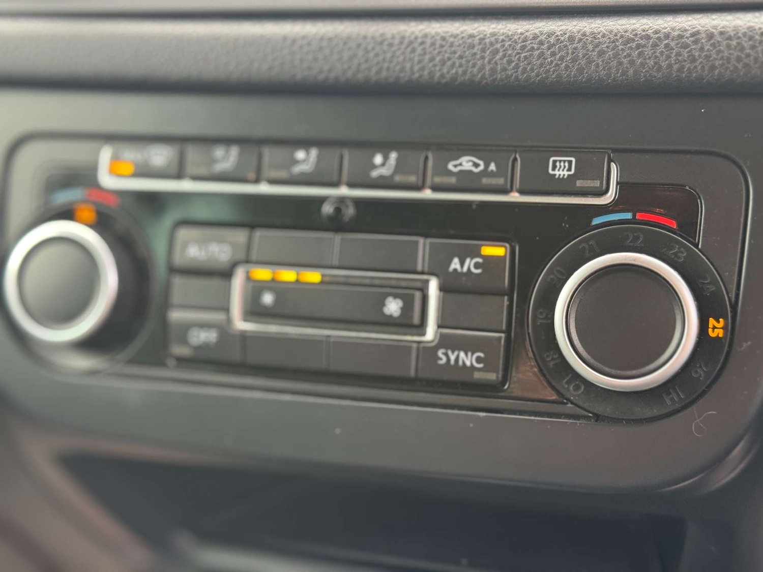 Used Volkswagen Tiguan 2013 for sale - 77207474: Photo 43