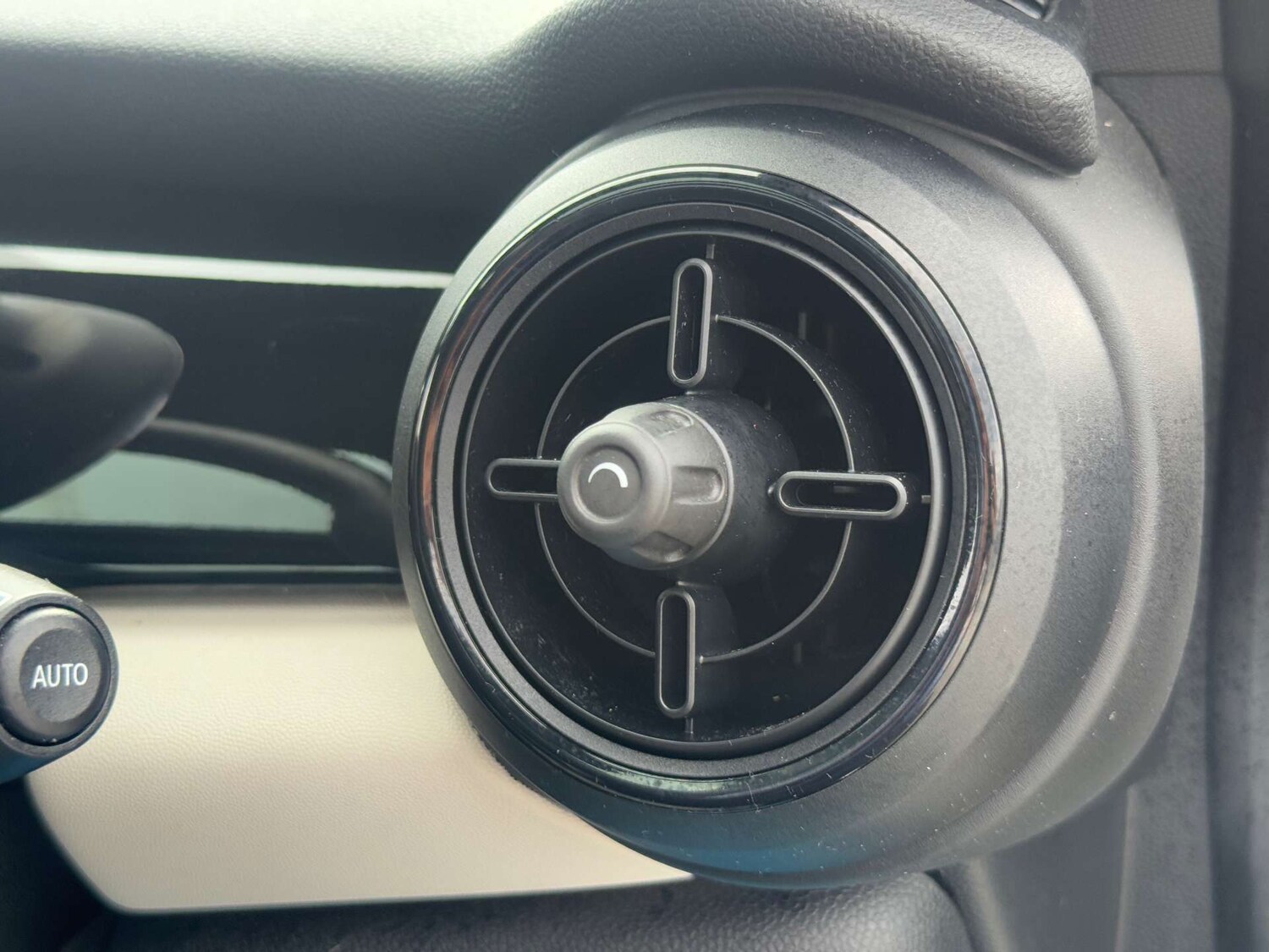 Used MINI Hatch 2021 for sale - 77207420: Photo 24