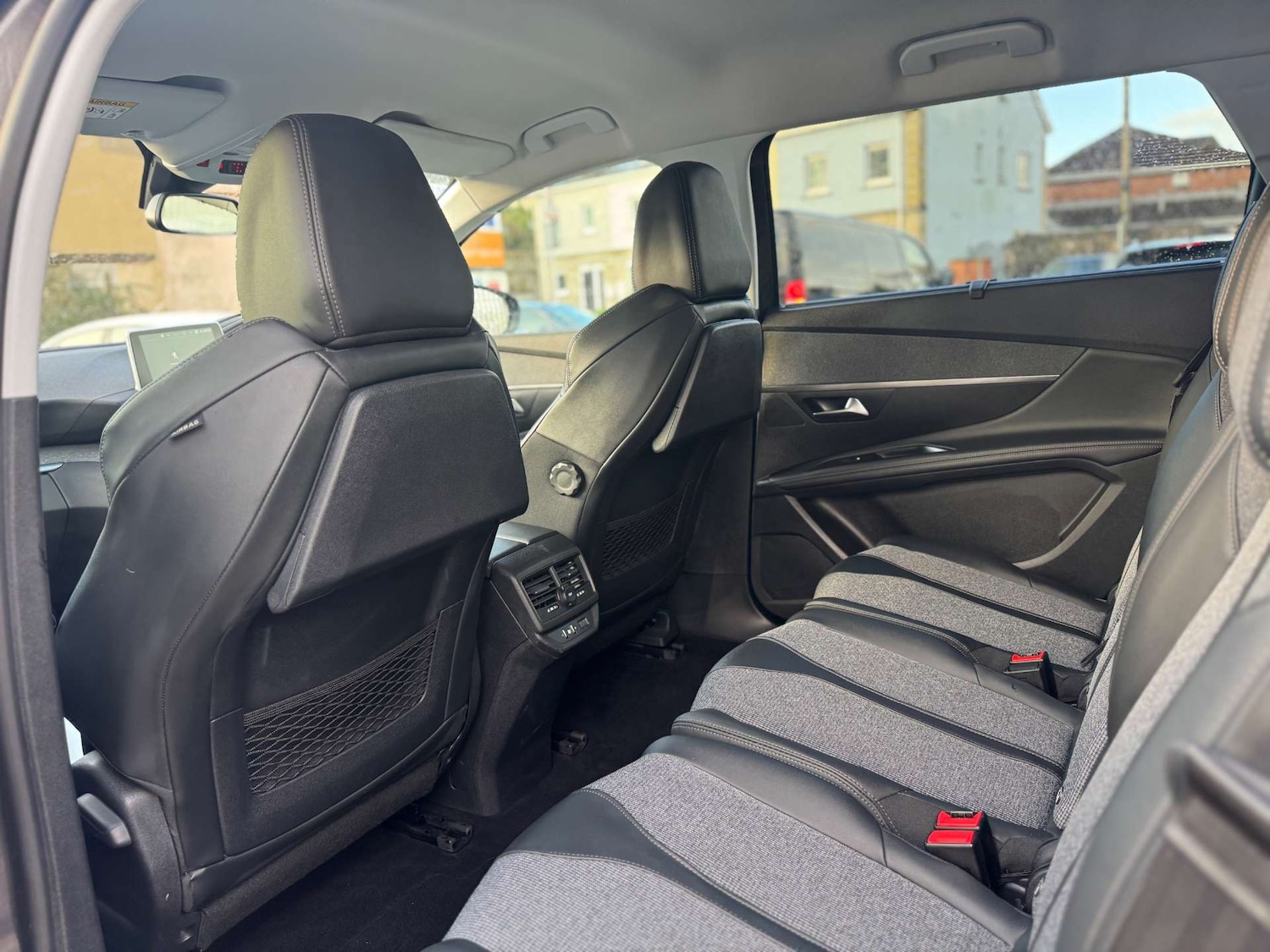 Used Peugeot 5008 2019 for sale - 77207446: Photo 30