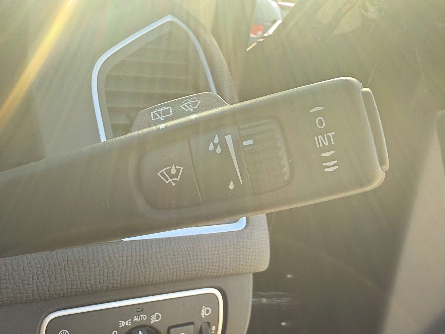 Used Volvo XC60 2017 for sale - 77207440: Photo 27