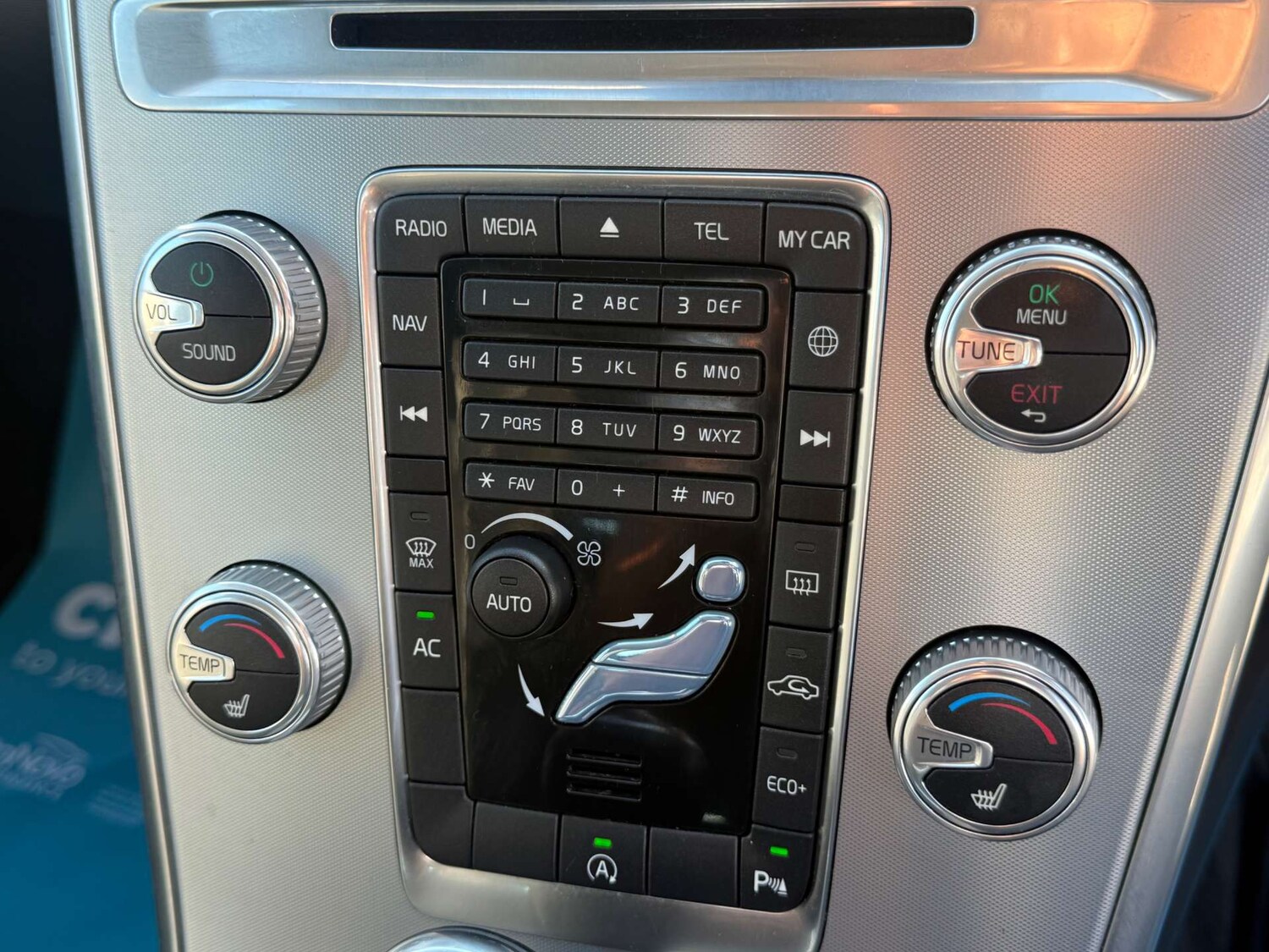 Used Volvo XC60 2017 for sale - 77207440: Photo 35