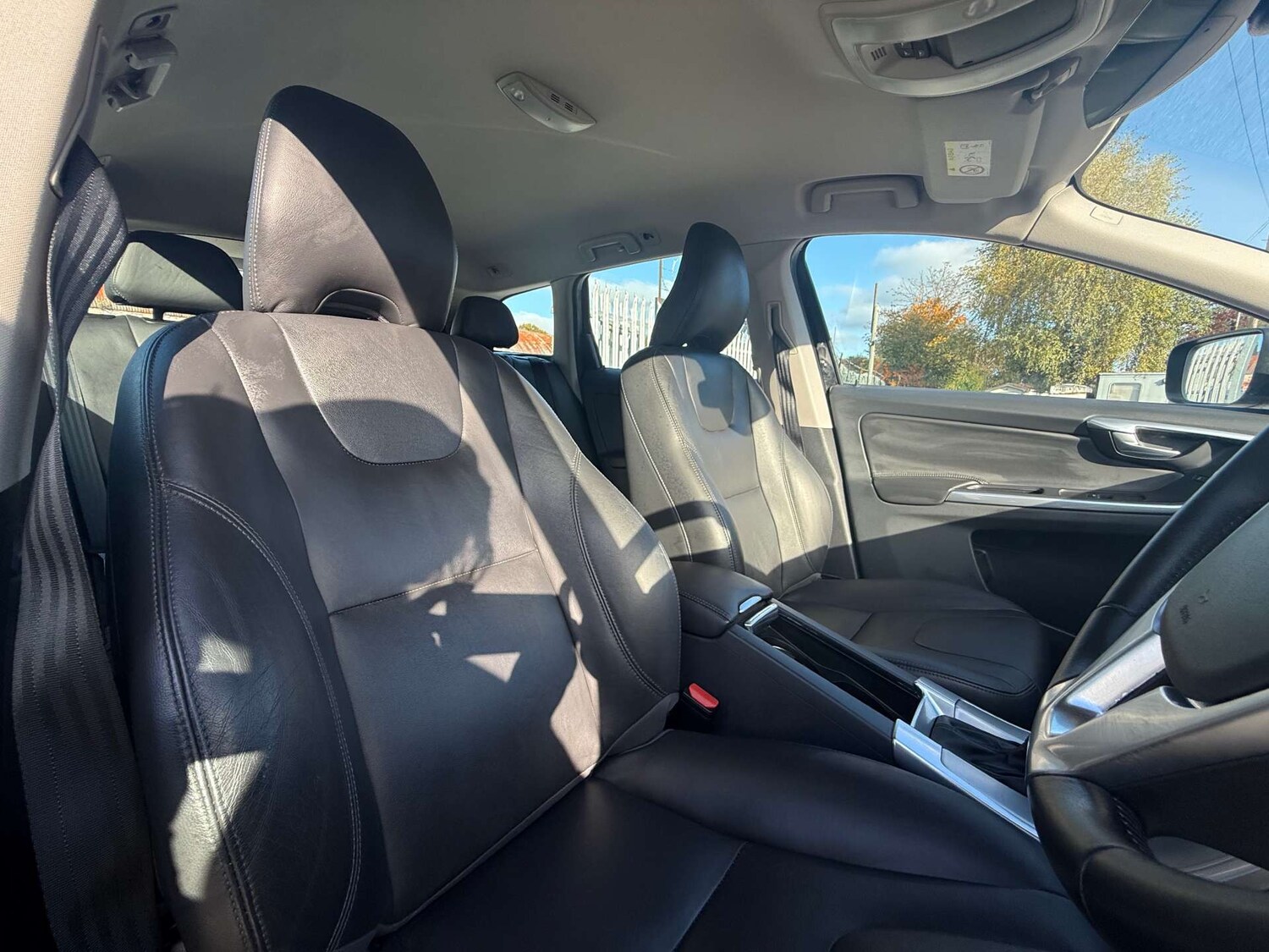 Used Volvo XC60 2017 for sale - 77207440: Photo 53