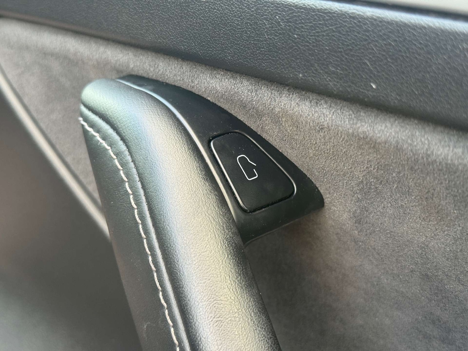 Used Tesla Model 3 2021 for sale - 77207472: Photo 64