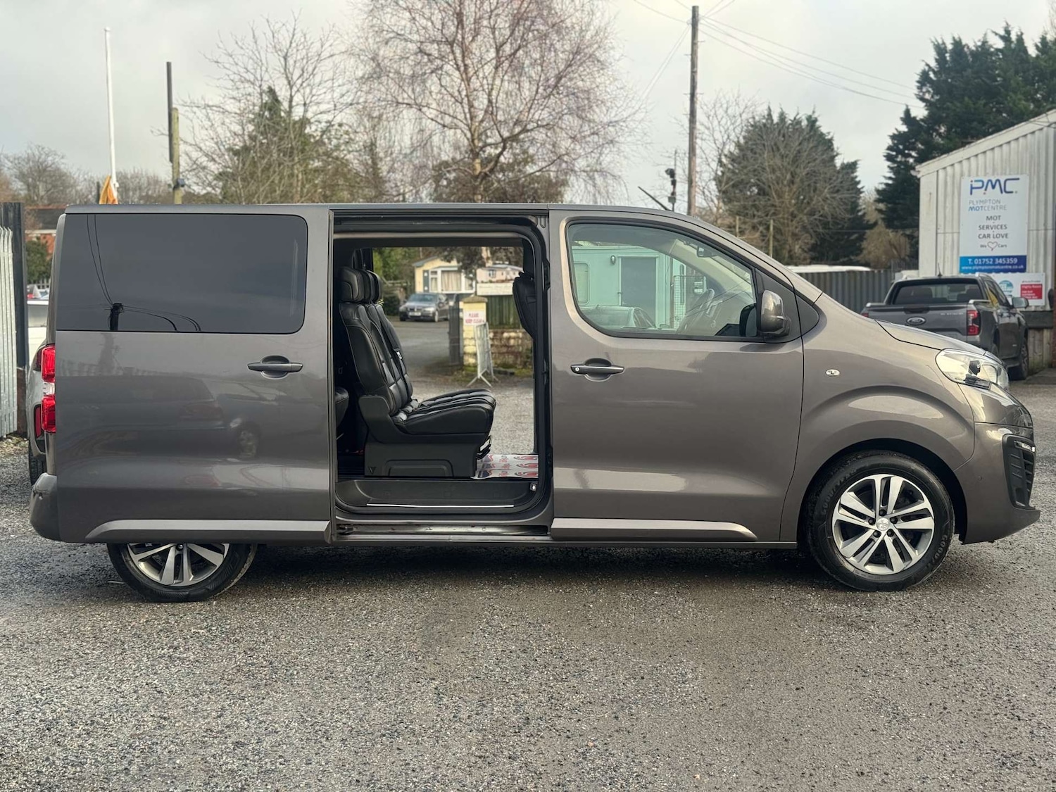 Used Peugeot Traveller 2018 for sale - 77582478: Photo 16