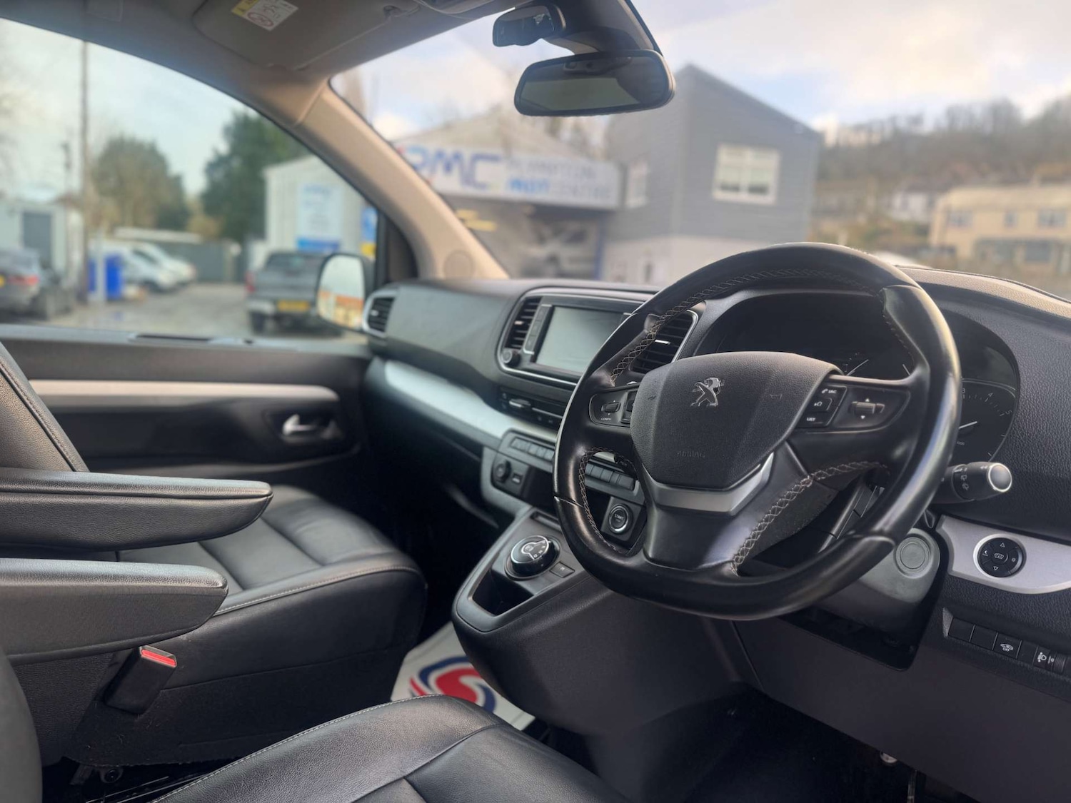 Used Peugeot Traveller 2018 for sale - 77582478: Photo 54