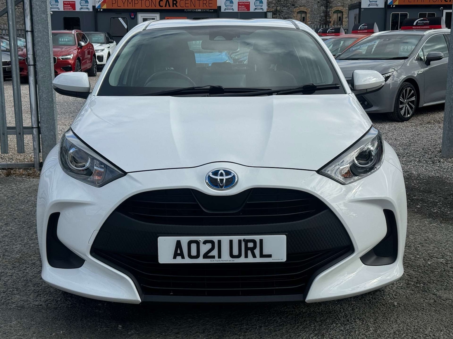 Used Toyota Yaris 2021 for sale - 77207429: Photo 2