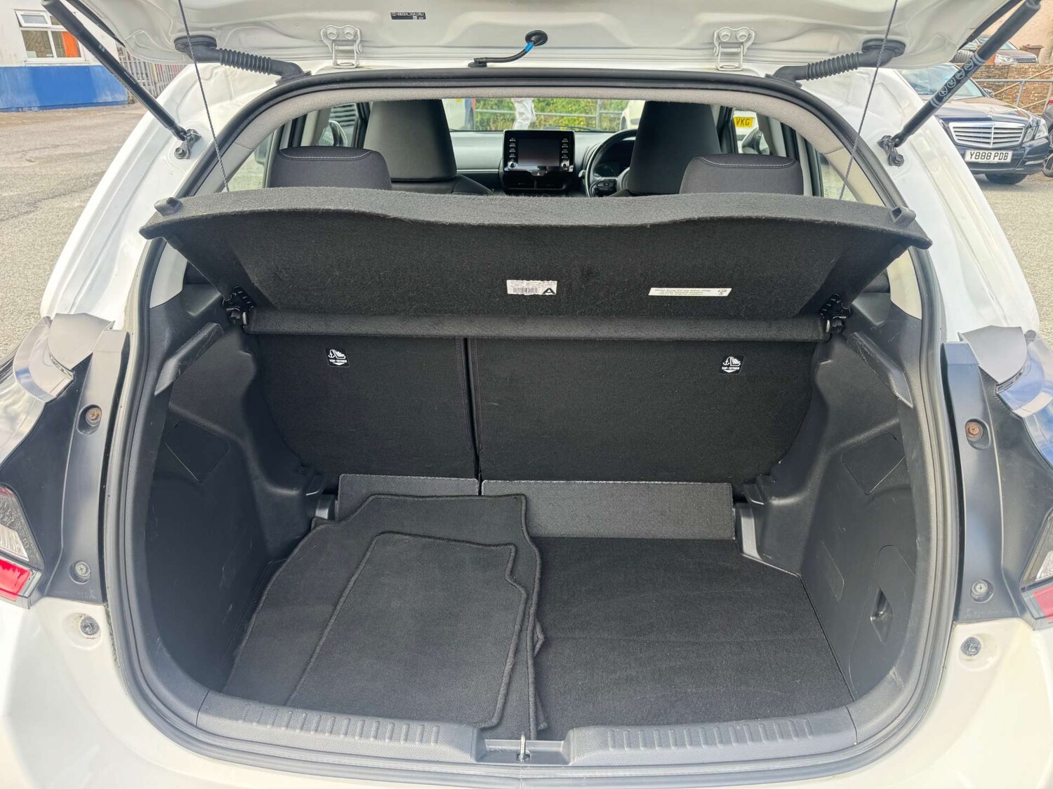 Used Toyota Yaris 2021 for sale - 77207429: Photo 37