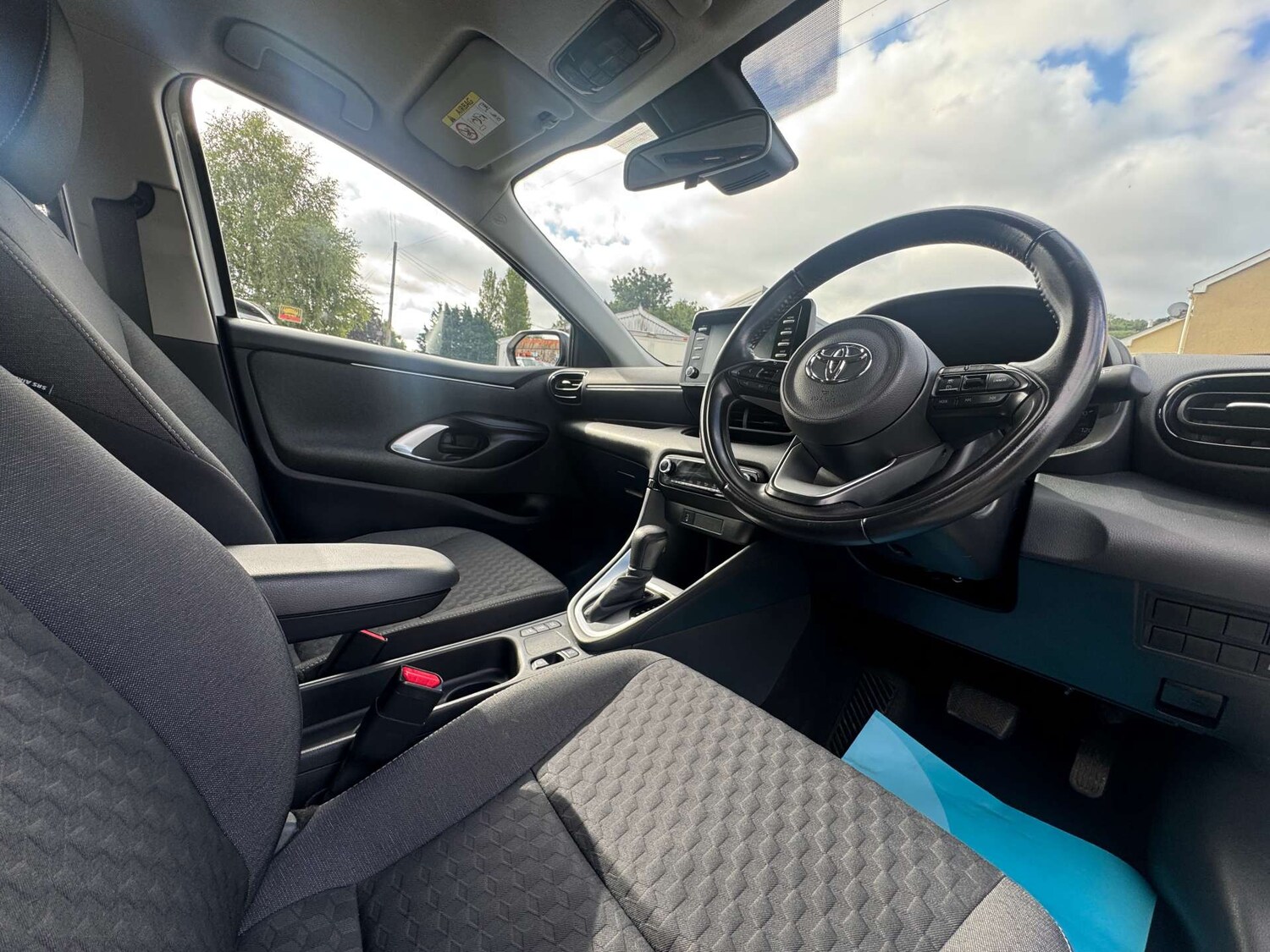 Used Toyota Yaris 2021 for sale - 77207429: Photo 62