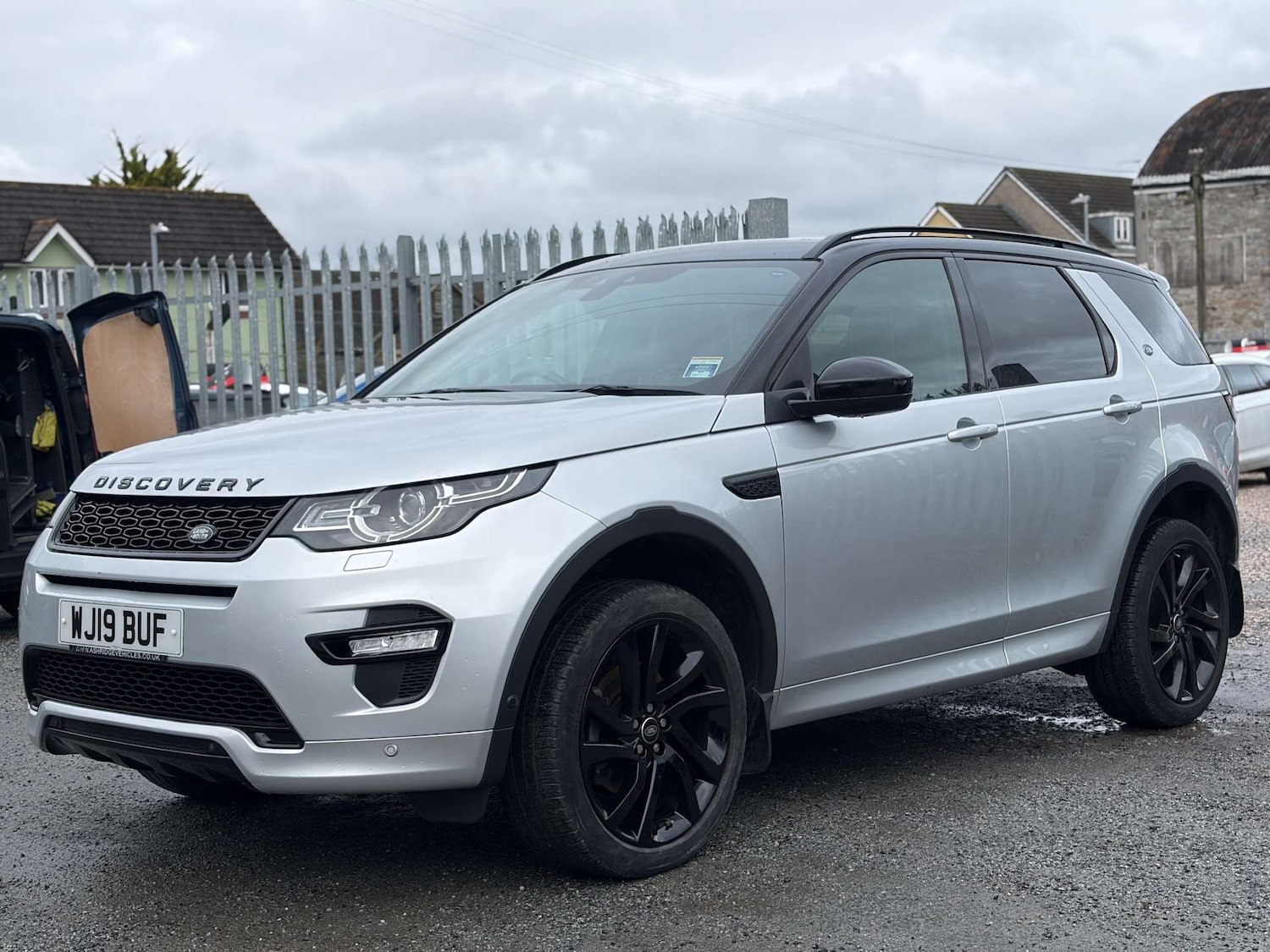 Used Land Rover Discovery Sport 2019 for sale - 77462935: Photo 3