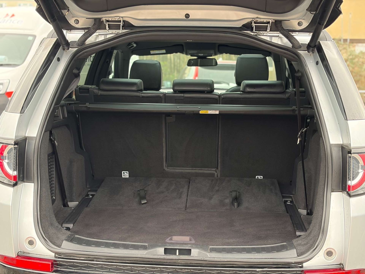 Used Land Rover Discovery Sport 2019 for sale - 77462935: Photo 31