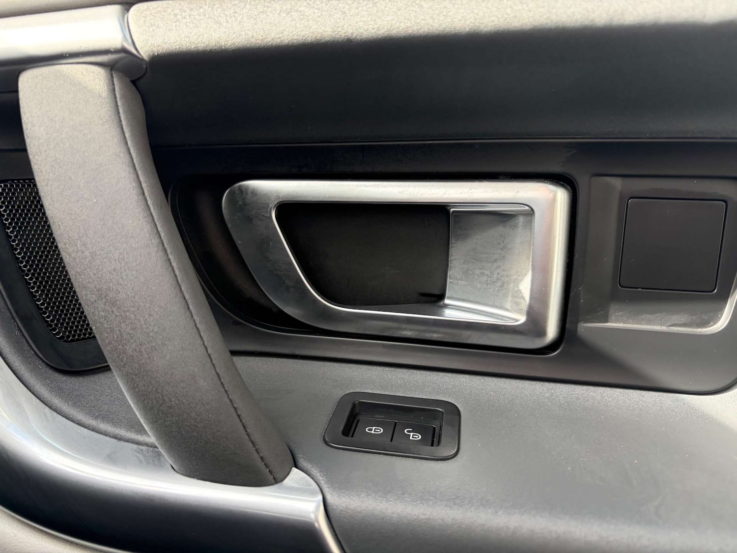 Used Land Rover Discovery Sport 2019 for sale - 77436283: Photo 66