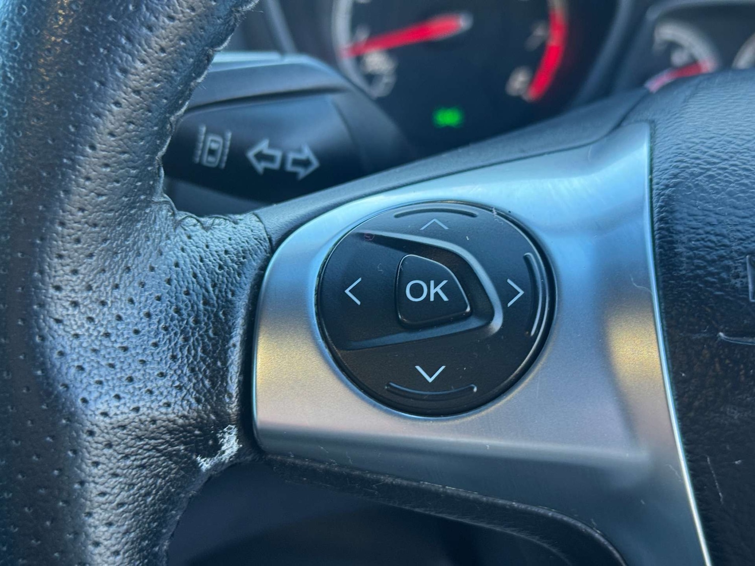 Used Ford Focus 2012 for sale - 77207475: Photo 23