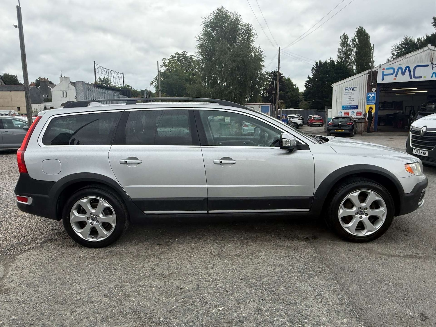 Used Volvo XC70 2010 for sale - 77207416: Photo 10