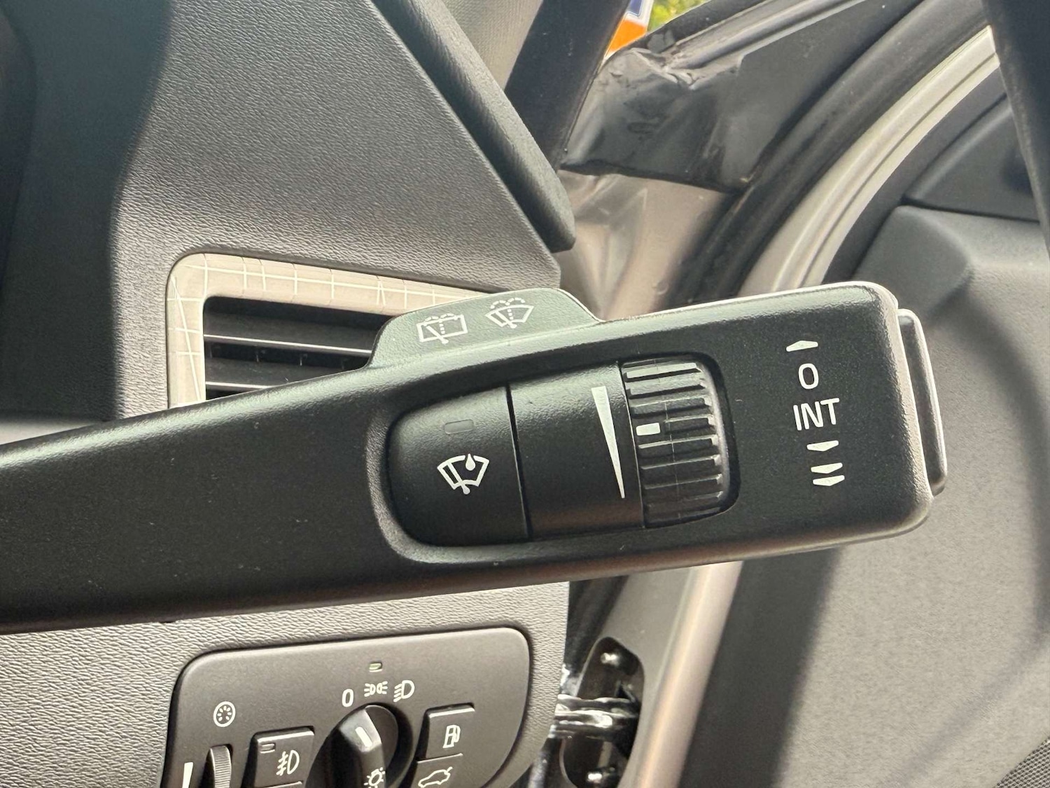 Used Volvo XC70 2010 for sale - 77207416: Photo 14